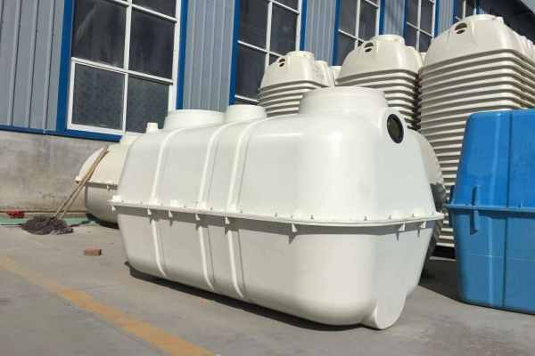 模壓玻璃鋼化糞池維護時應注意的事項有哪些 模壓玻璃鋼化糞池維護時應注意的事項有哪些